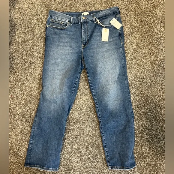 Good American Always Fits Good Legs Straight Jeans - Picture 4 of 6